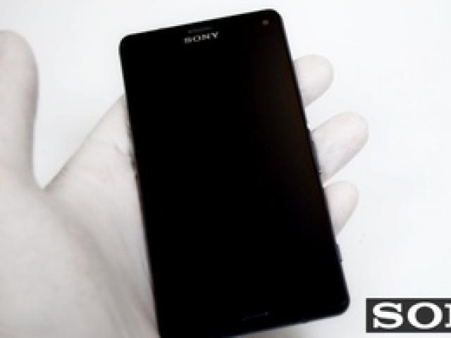 Obrazovka Sony Xperia nefunguje Změňte dotykovou obrazovku na Sony Xperia z