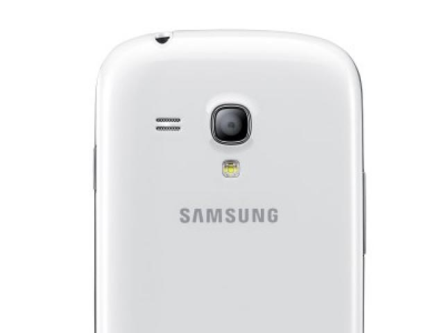 Преглед на мини версията на флагмана - Samsung Galaxy S III mini